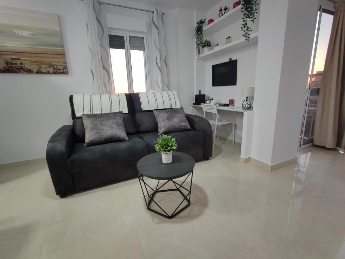 Hercules Paradise 531 Apartamento Con Vistas Al Mar Mediterraneo En Benalmadena A Pasos Del Centro Y Su Vibrante Zona Comercial Disfruta De Una Experiencia Unica En La Costa Del Sol Malaga Andalucia Well-Connected To The Airport Dış mekan fotoğraf