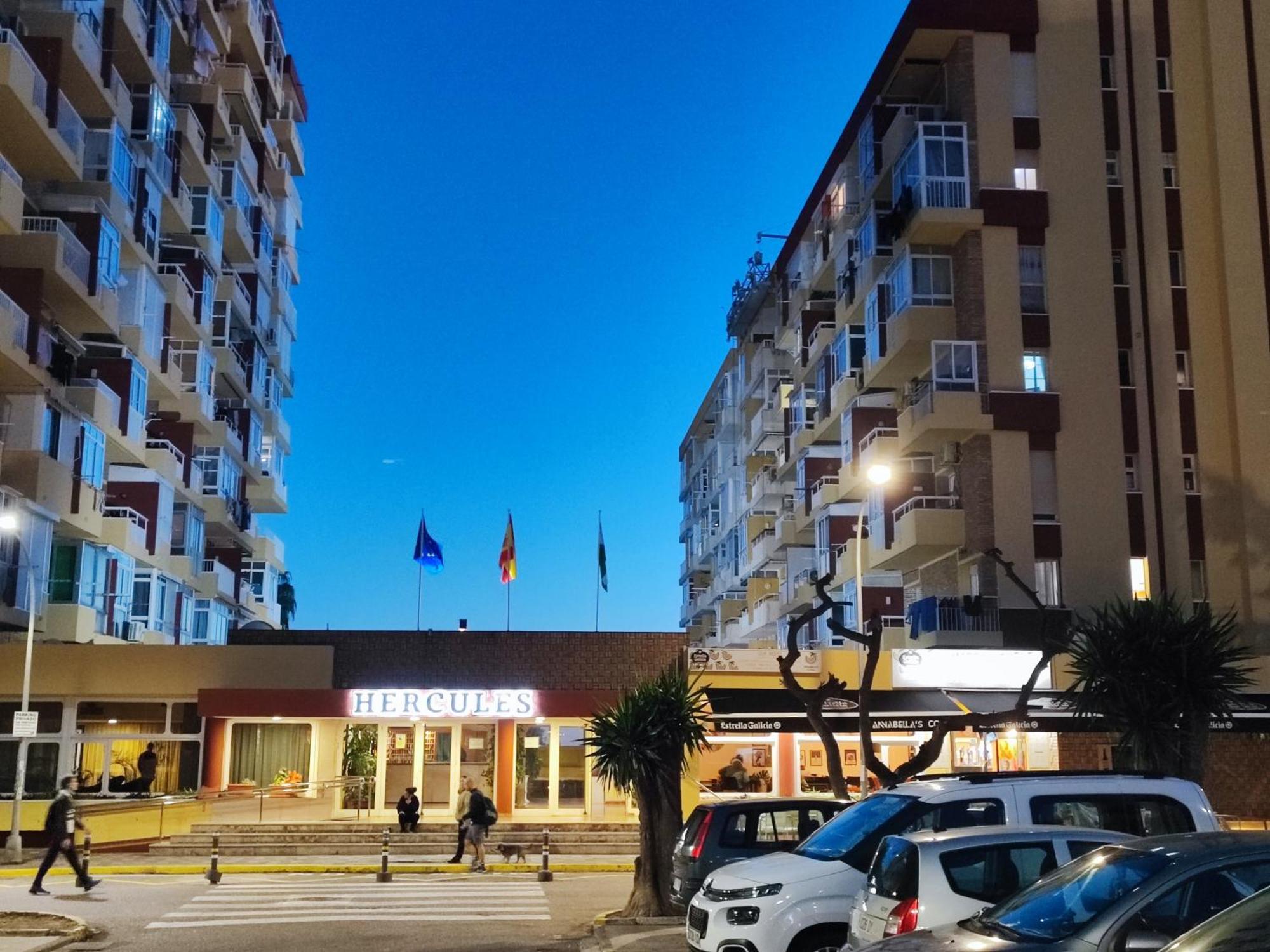 Hercules Paradise 531 Apartamento Con Vistas Al Mar Mediterraneo En Benalmadena A Pasos Del Centro Y Su Vibrante Zona Comercial Disfruta De Una Experiencia Unica En La Costa Del Sol Malaga Andalucia Well-Connected To The Airport Dış mekan fotoğraf